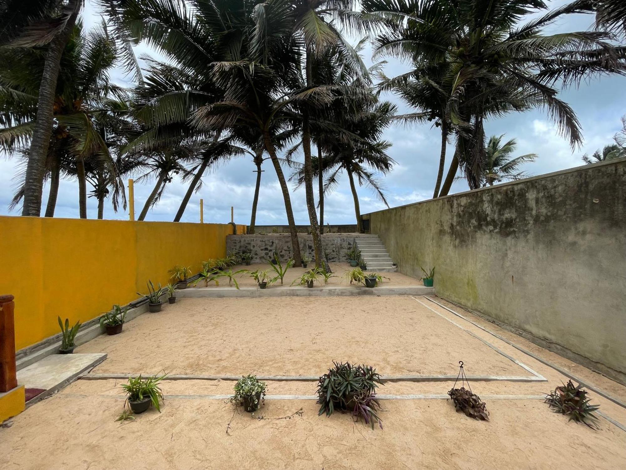 Blue Maalu Resort Ambalangoda  Exterior photo